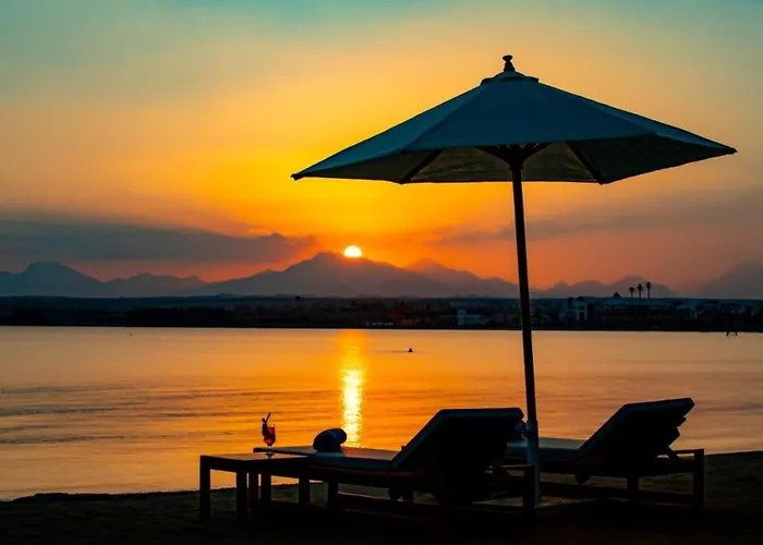 Oskena Azzurra Sahl Hasheesh